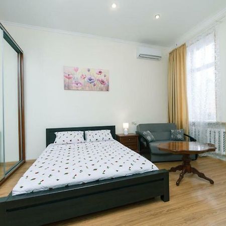 Apartment On Saksahanskoho Street Київ Екстер'єр фото