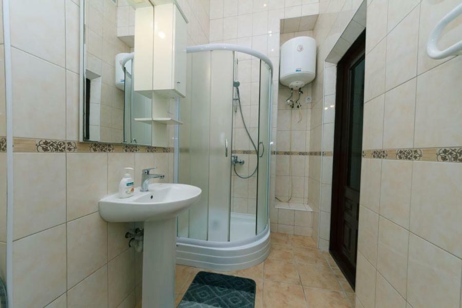 Apartment On Saksahanskoho Street Київ Екстер'єр фото